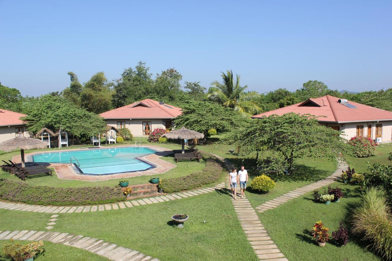 Hibiscus Garden Hotel ทิซซามาฮารามา ภายนอก รูปภาพ